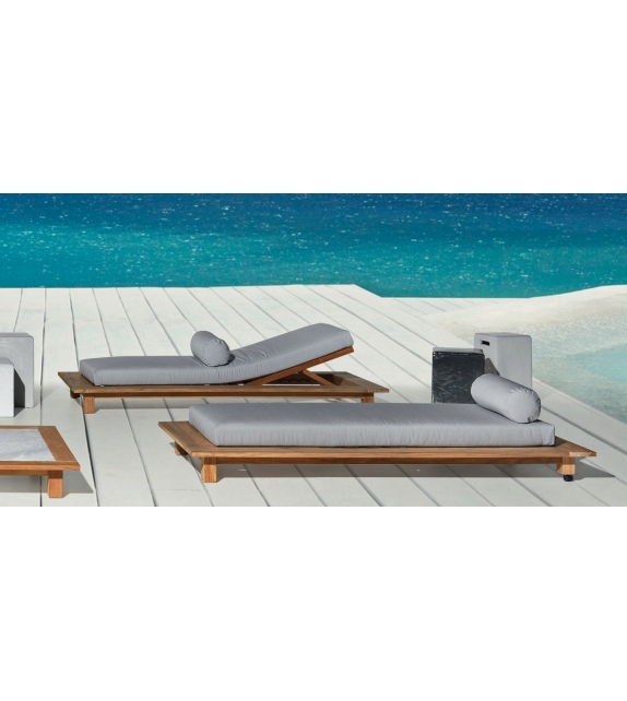 InOut 82 RR Gervasoni Bain De Soleil