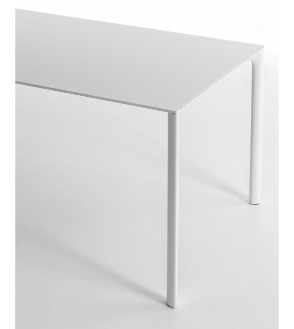 Maki Kristalia Table