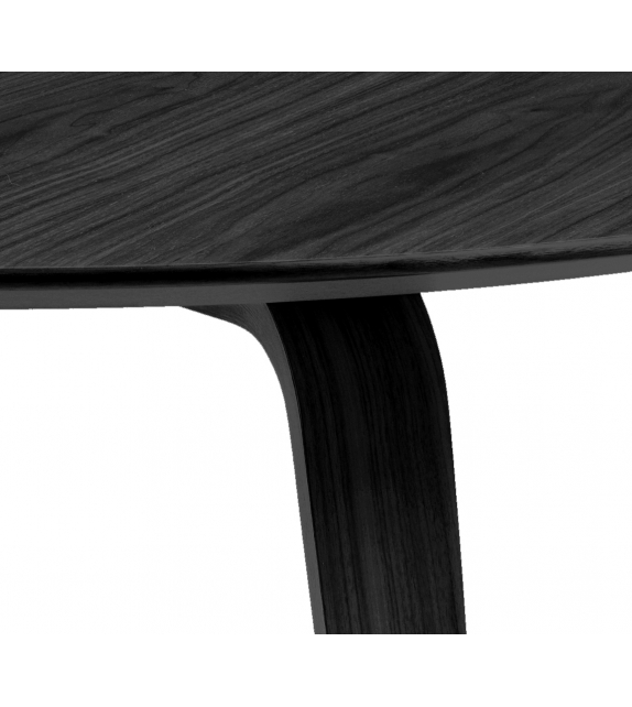 Dining Round Gubi Table