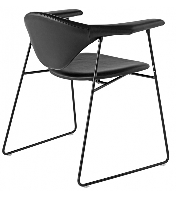 Masculo Dining Gubi Chair