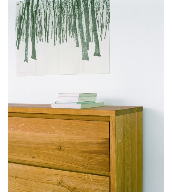 SB05 Imari E15 Commode