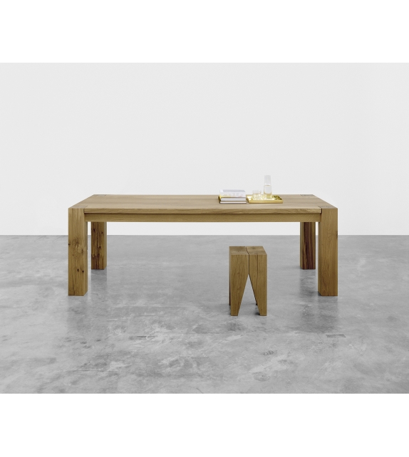 TA04 Bigfoot™ E15 Table