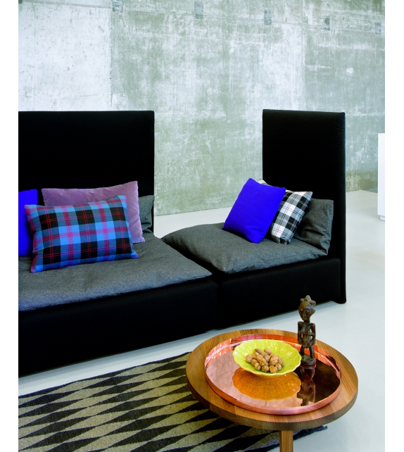 PA05 Leila E15 Couchtisch