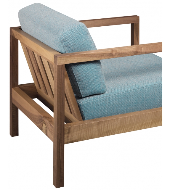 EC01 Byron E15 Armchair