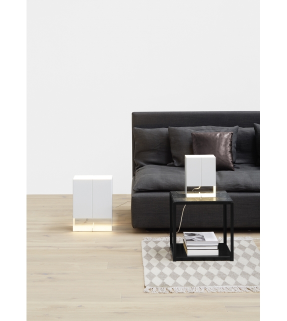 LT02 Seam Two E15 Lampada da Tavolo