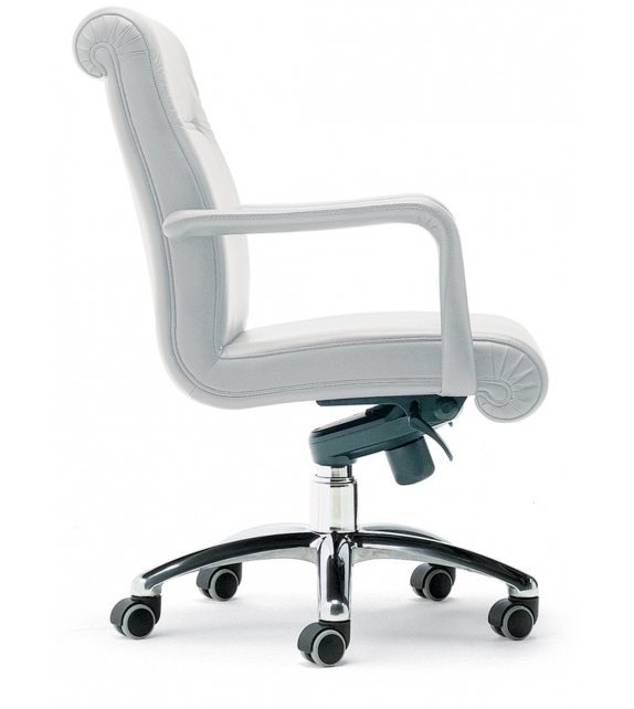 Forum President Poltrona Frau Armchair