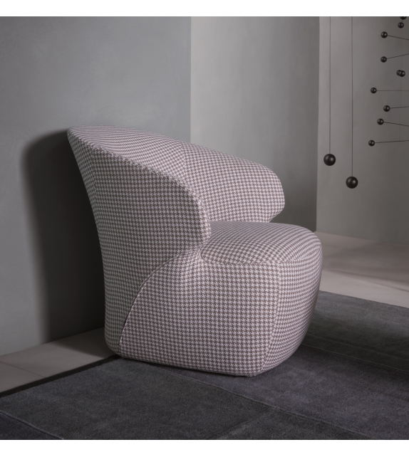 872 Arom Zanotta Petit Fauteuil