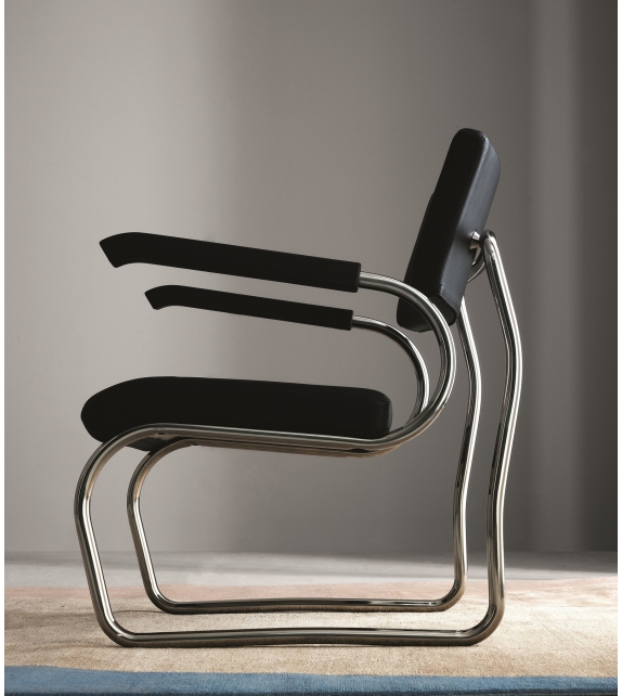 872 Arom Zanotta Petit Fauteuil