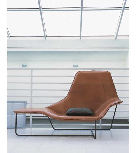 921 Lama Zanotta Chaise Longue