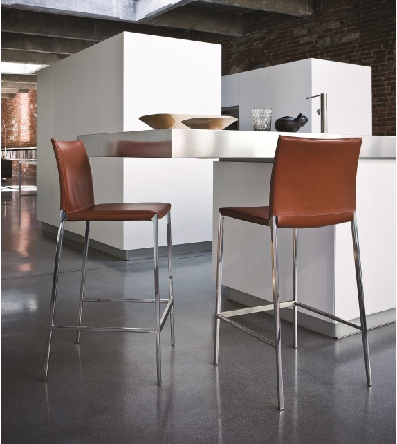 2291 Lio Zanotta Hocker