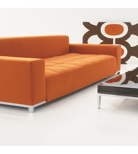 1326 Alfa Zanotta Sofa