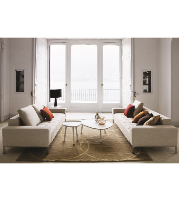 1326 Alfa Zanotta Sofa