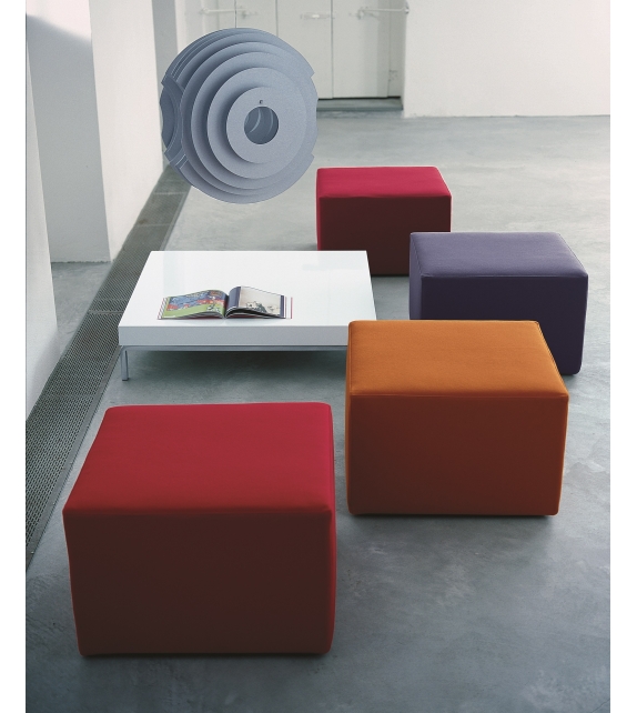 1326 Alfa Zanotta Pouf