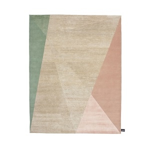 Dipped Angle_ Cipria