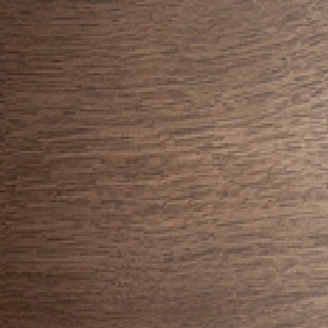 Chêne teinté foncé